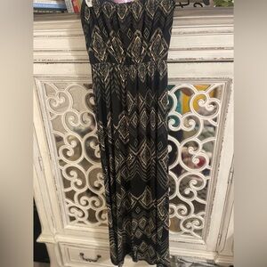 Strapless maxi dress with POCKETS!